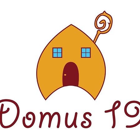 Готель Domus 19 Неаполь Екстер'єр фото