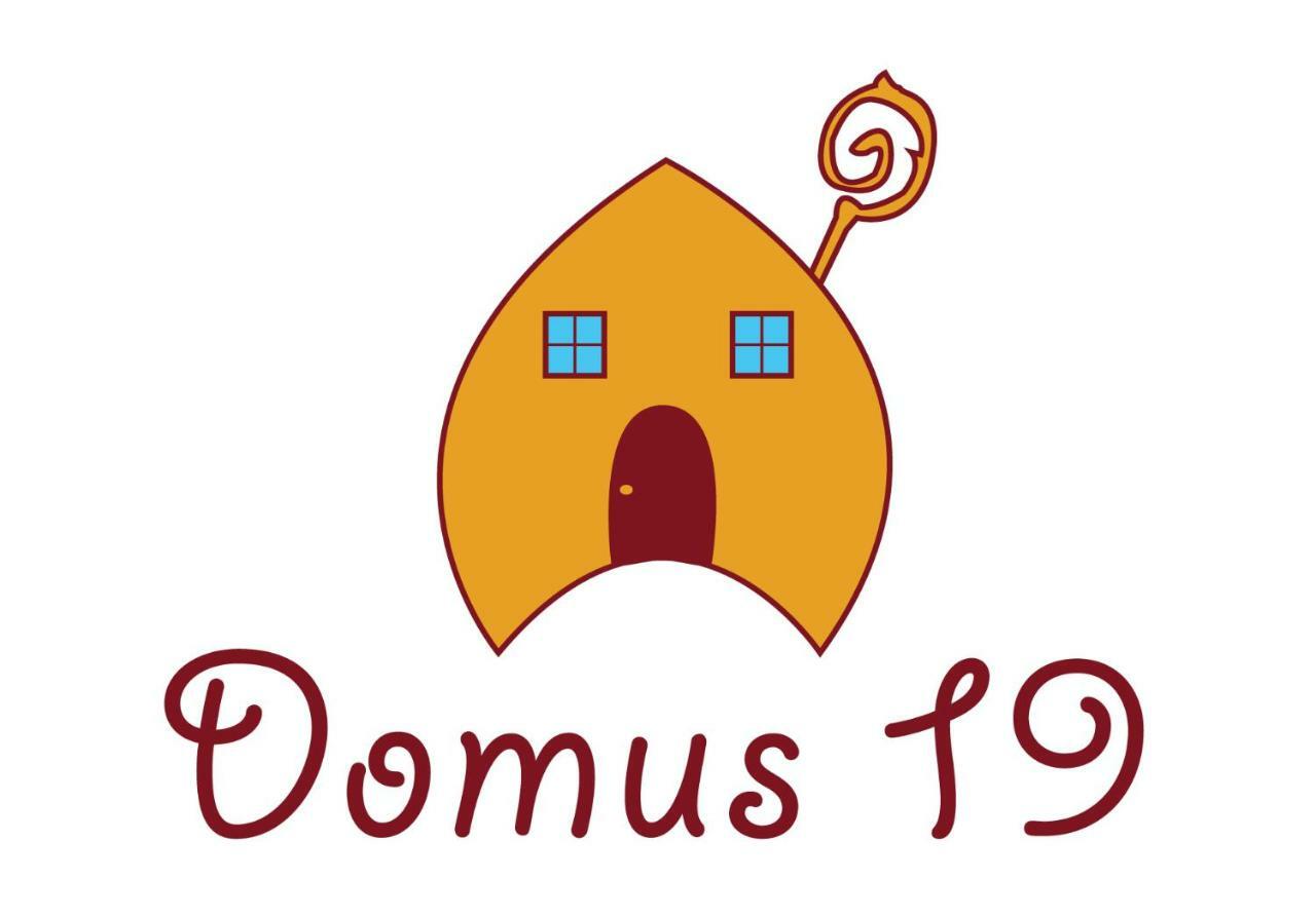 Готель Domus 19 Неаполь Екстер'єр фото